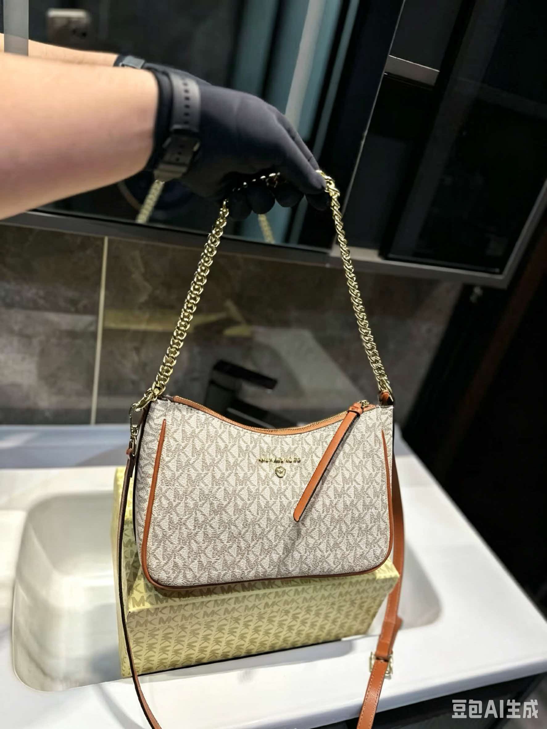 Women'S Tote Bags Michael Kors - حقيبة ماهجونغ صغيرة للسفر من ماركة