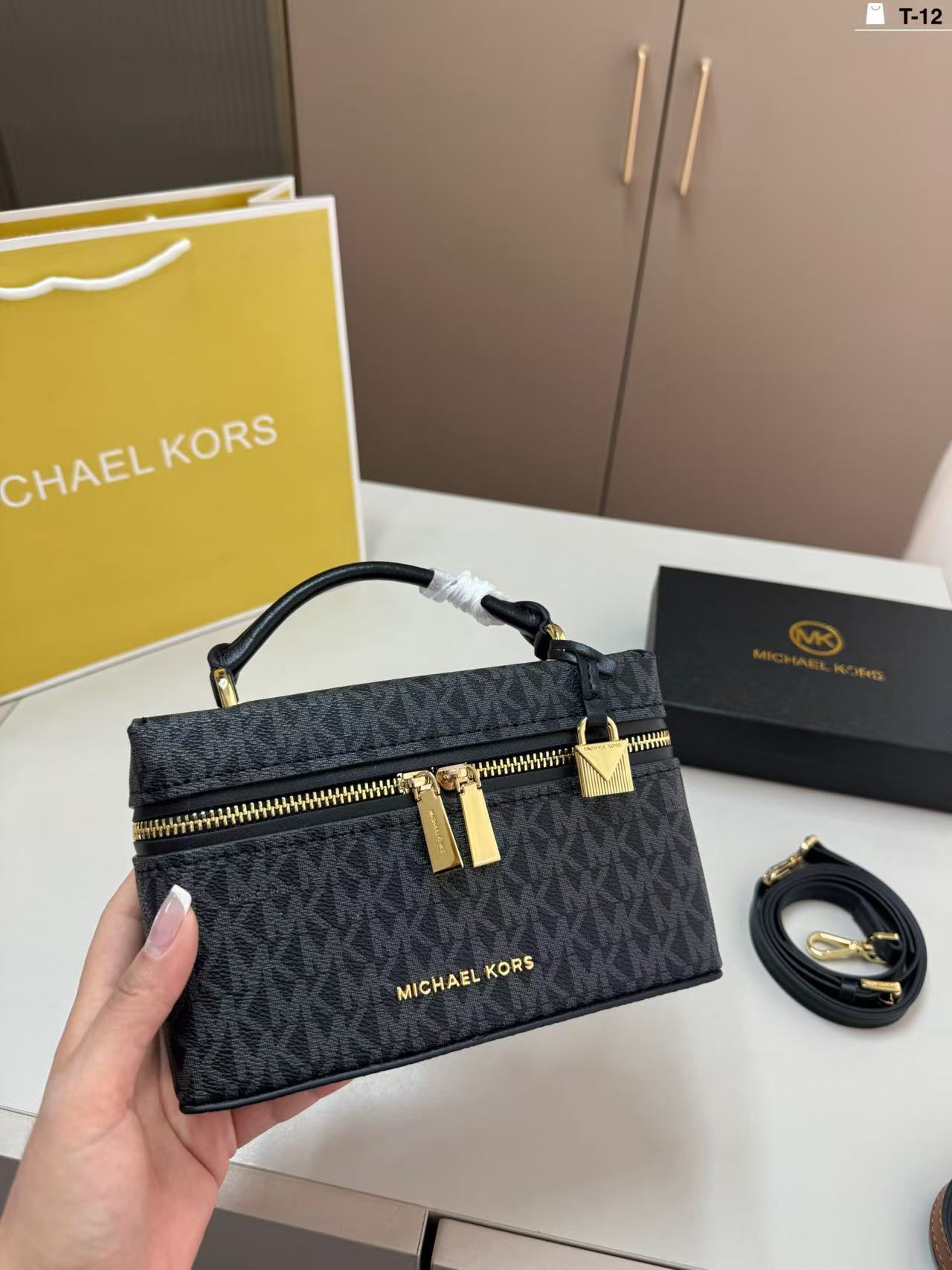 حقيبة مايكل كورس عالية الجودة  - مراجعة Women'S Tote Bags Michael Kors وسعره