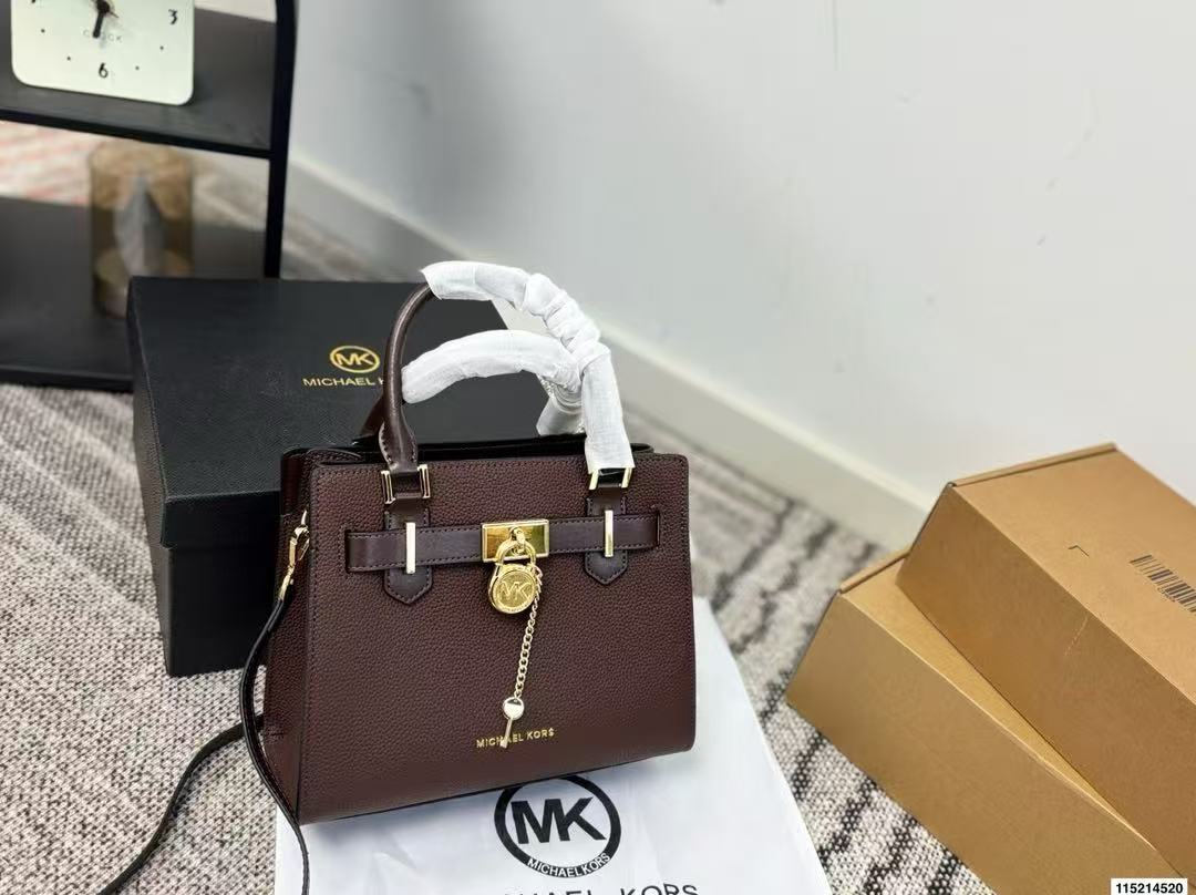 حقيبة يد نسائية عصرية جديدة من - مراجعة Women'S Tote Bags Michael Kors وسعره