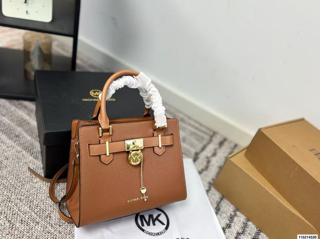حقيبة يد نسائية عصرية جديدة من - مراجعة Women'S Tote Bags Michael Kors وسعره