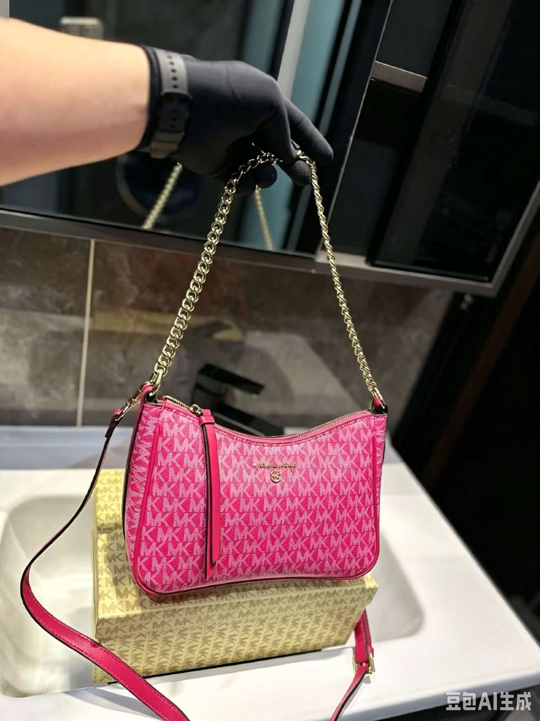 حقيبة ماهجونغ صغيرة للسفر من م - مراجعة Women'S Tote Bags Michael Kors وسعره