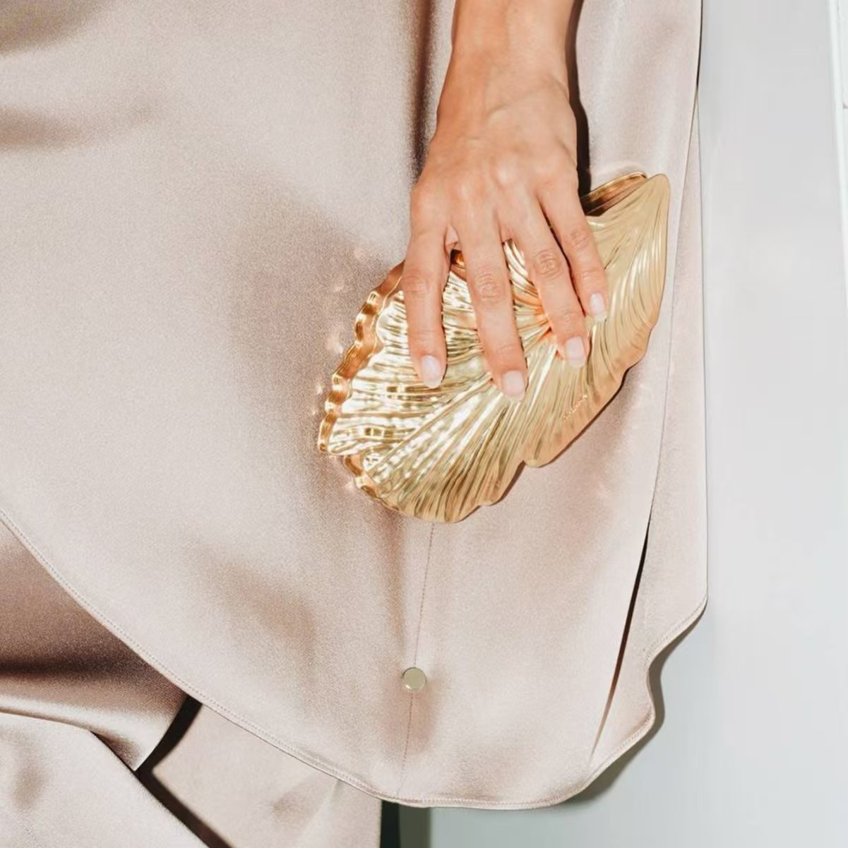 حقيبة يد فاخرة ذهبية اللون بتص - مراجعة Women'S Young Bags وسعره