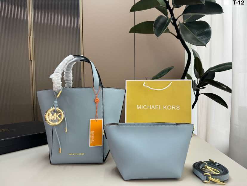 مايكل كورس/مايكل كورس MK 2026  - مراجعة Women'S Tote Bags Michael Kors وسعره