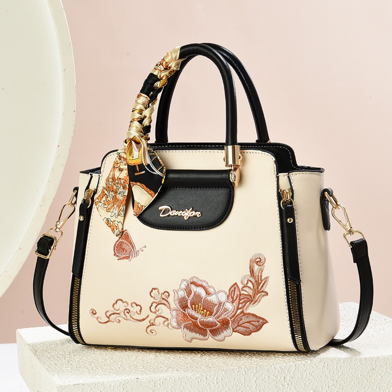 حقيبة كروس نسائية جديدة للنساء - مراجعة Women Bags Collection وسعره