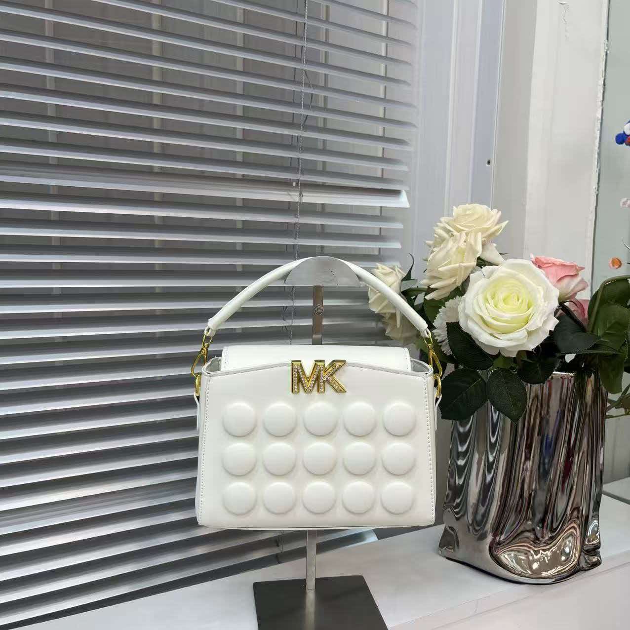 حقيبة يد نسائية فاخرة خفيفة ال - مراجعة Women'S Tote Bags Michael Kors وسعره