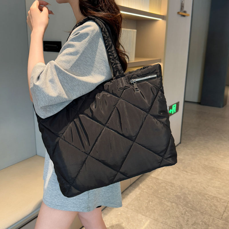 حقيبة لياقة بدنية جديدة للنساء - مراجعة Women'S Bags Longchamp وسعره